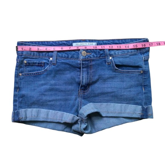 Celebrity pink jean shorts - Picture 5 of 6